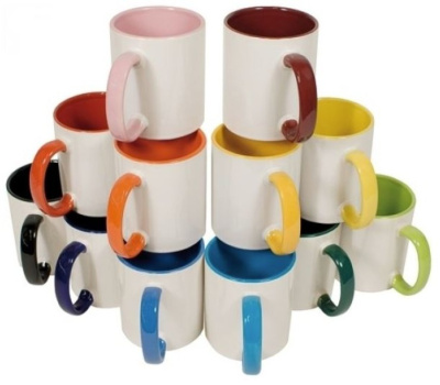 Кружка 330мл белая с розовой внутренней поверхностью и цветной ручкой